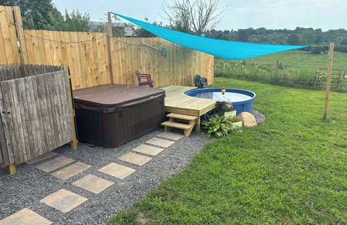 Scottsville House | Relax and unwind at The Happy Camper Scottsville!