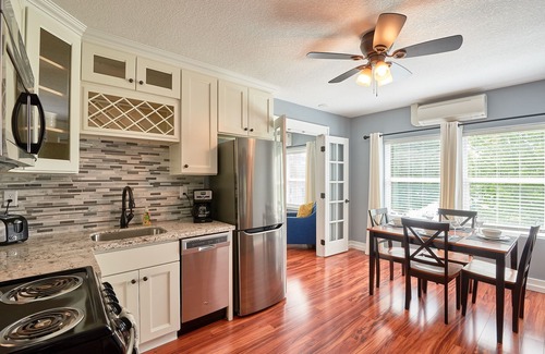 Newberg Apartment | Relax and unwind at Yamhill Flats: Suite 1