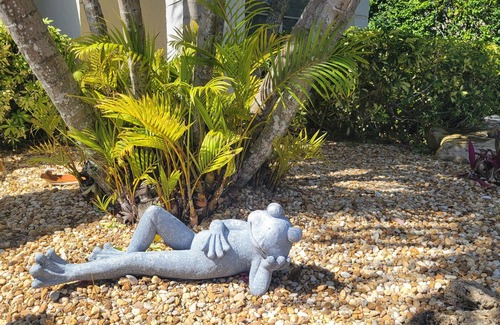 Bonita Shores House | Relax and unwind at Paradise on Pine.
