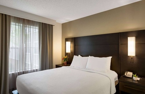 Mount Tabor Resort | Relax and Recharge! Two Pet-friendly 2BR Suites with Kitchens, Free Breakfast!