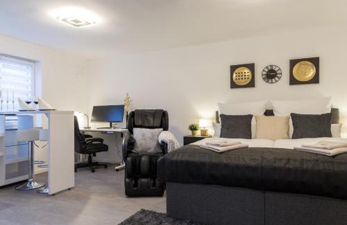 Bergerhausen Apartment | Relax-Apartment 2 mit Massagesessel, Smart-TV und Küche