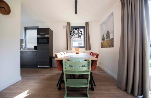 Ewijk House | Relax at Groene Heuvels: a spacious, kid-friendly 3-bedroom cottage with private kitchen.