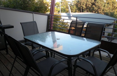 Inverloch Apartment | Relax at the Loft - close to everything