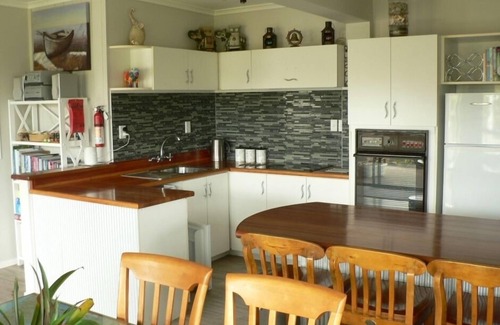 Te Akau House | Relax at the West Coast Paradise of Port Waikato