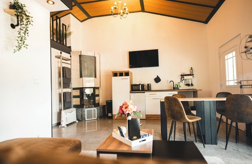 Lohmen Apartment | Relax by the lake - vacation apartment with barbecue & private terrace