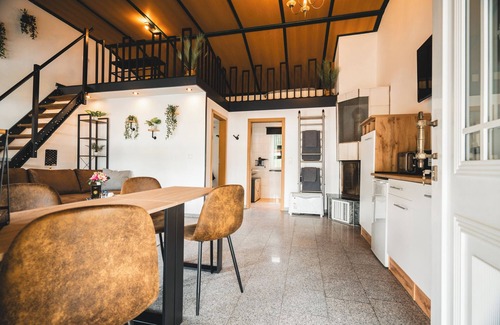 Lohmen Apartment | Relax by the lake - vacation apartment with barbecue & private terrace