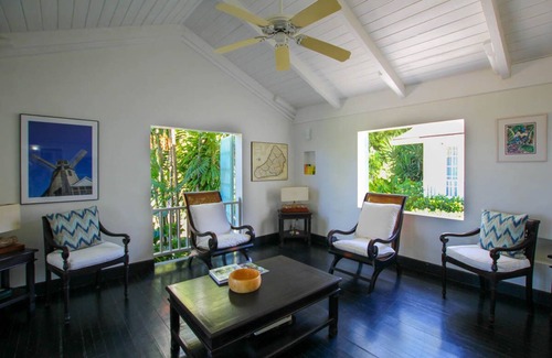 Bagatelle Terrace House | Relax by the pool, close to beach - Toad Hall