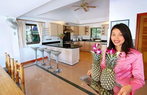 Kata Villa | Relax by your private pool whilst our chef prepares delicious meals for you
