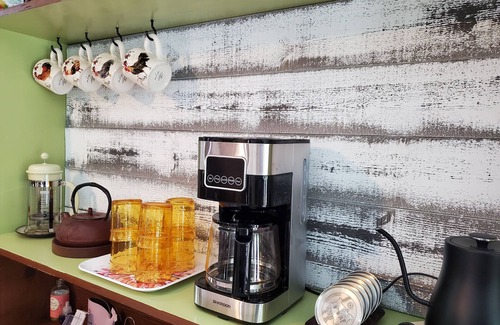 Lewisburg Cottage | Relax in nature at this peaceful 35 acre hilltop country estate.