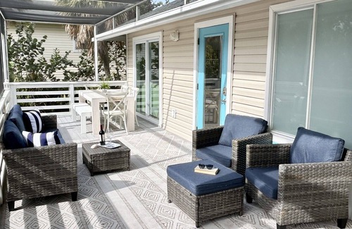 North Captiva House | Relax in Paradise: 2-Bedroom Island Retreat with private Pool & Golf Cart!