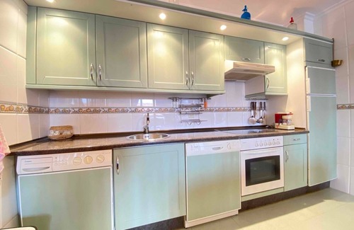 Llanes Apartment | Relax in the center of Llanes and 50m from the beach.