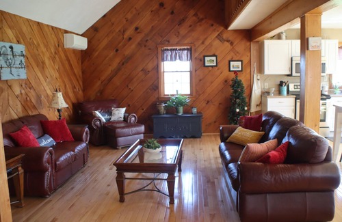 Torrington Other | Relax in The Farmhouse on a a beautiful land & pond