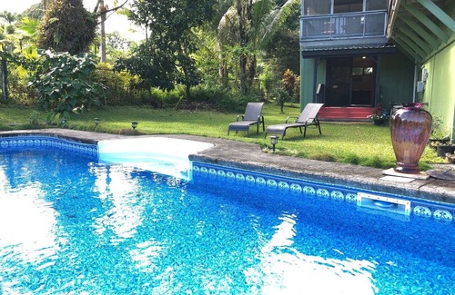 Hakalau Apartment | Relax near Port of Hilo, charming Hakalau apartment