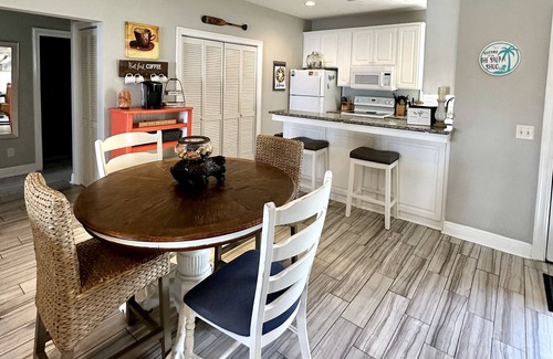 Bel Air Condo | Relax on the quiet side of PCB. Beautiful views, 4 minute walk to the Gulf.