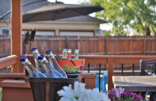 Southside House | Relax & Play! 3BR Home w/Pool + Close to Downtown