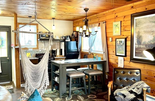 Altmar Cottage | Relax & Recharge!Swim/fish/swim/boat in Autumn Lk, SalmonRiverMinsAway-Cottage3