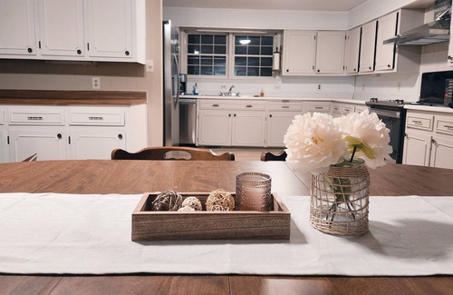 Tignall House | Relax with the whole family at this peaceful stay on the Broad River.