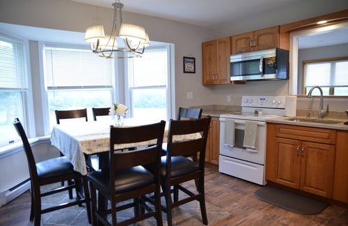 Jefferson House | Relax with the whole family at this peaceful place to stay with gorgeous views.