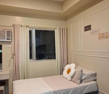 Barangay 29 Apartment | Relax&Work Cozy-FastWi-Fi &Netflix