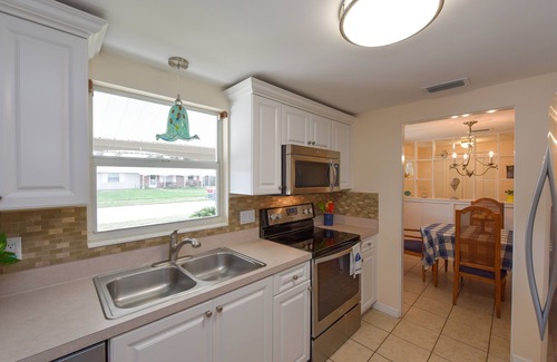 Gulf Gate Estates House | Relax year round in beautiful Sarasota