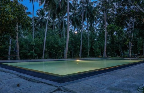 Kurunegala House | Relax your stay and realize your vision of comfort with us in crisp linen theme