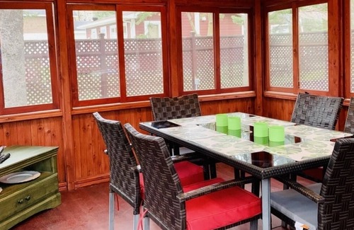Saint-Valerien-de-Milton Ski Chalet | Relaxation cabin