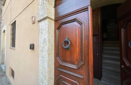 Isola del Liri Apartment | Relaxation and Elegance on the Liri delightful studio apartment, simple but with attention to detail