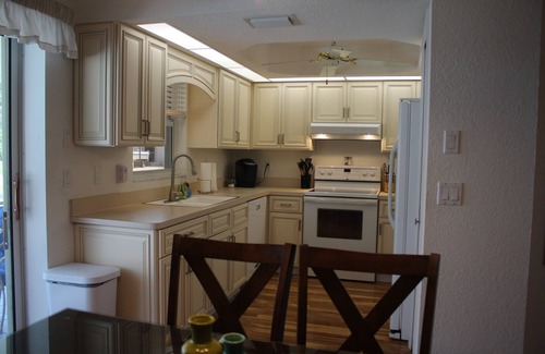 Port Charlotte - Charlotte Harbor House | Relaxing 2-bdr 2 bath Home with heated pool, AC, WiFi in quiet Port Charlotte