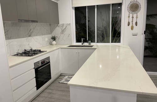 Gold Coast House | Relaxing 2 story Villa , near by Hope Island Canal