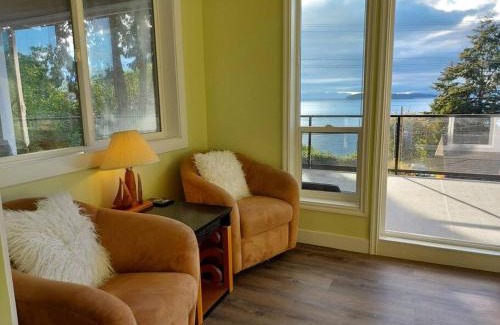 Selma Park House | Relaxing 3bdr 2bth Home with Gorgeous View