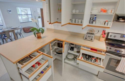 South Sarasota Villa | Relaxing 3BR 2Ba Oasis with Heated