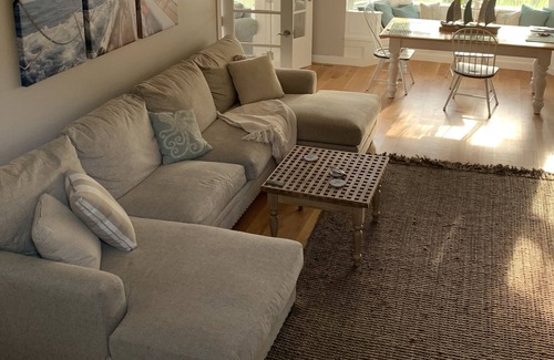 Shoreham House | Relaxing Beach Front with deck and fire pit perfect for the family