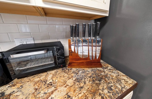 Fort King District House | Relaxing, Cozy 3 BR King Suite Pool Home! Modern finishings & Design!