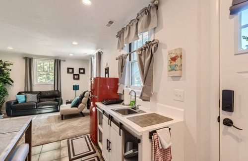 Edgewater House | Relaxing Duplex I Casa Bonita I Red Rocks I 1bd