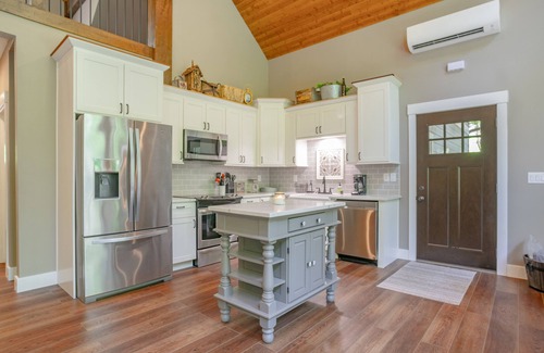 Yacolt House | Relaxing getaway! East Fork of the Lewis River