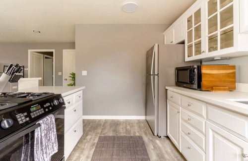 Leschi House | Relaxing getaway near downtown ★ With hammock, and bocce ball