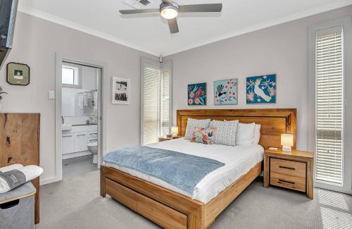 Grange House | Relaxing Getaway Steps from Grange Beach