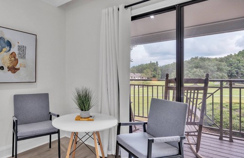 Wesley Chapel Condo | Relaxing Golf & Tennis Studio w/Scenic Views, Patio, & Easy Access to Top Attractions – Book Now!