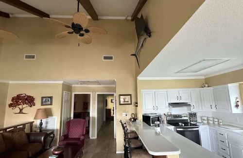 Port Isabel House | Relaxing Gulf Coast Getaway with a Waterfront Deck