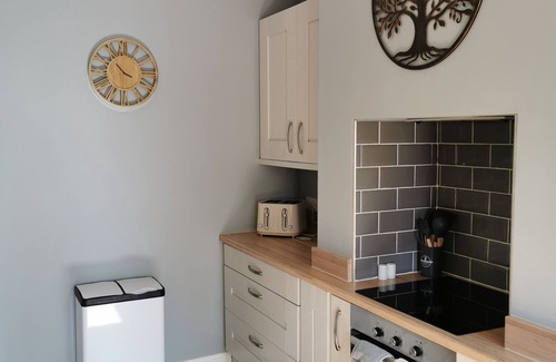 Lower Wick House | Relaxing home close to Worcester City Centre. Ideal for short or long stays