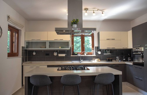 Buzinija House | Relaxing Istrian Home with Pool, Garden, Barbecue – Family & Pet-Friendly