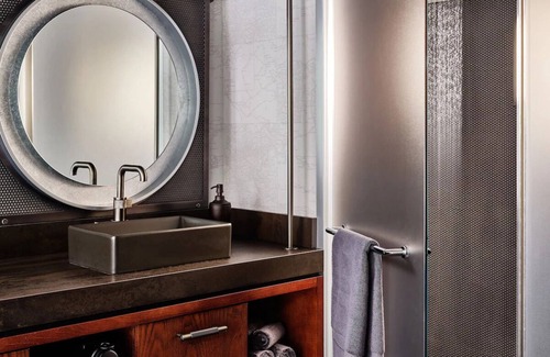 West Fens Hotel | Relaxing King Trailer Stay! 3 Units w/Outdoor Pool, Dining & Live Art & Music!