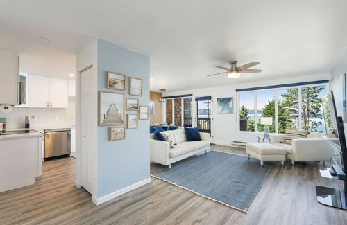 Kennydale Apartment | Relaxing Lakeside Haven