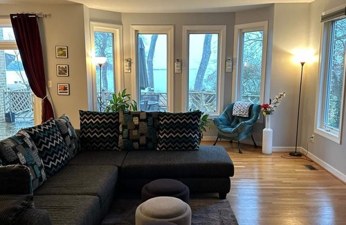 Hampton House | Relaxing Luxurious Waterfront in Hampton