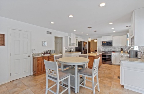 Dauphin House | Relaxing Mountain & Water Views w/a Pool -10 minutes to Harrisburg