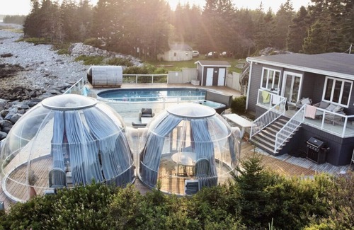 Hunts Point Cottage | Relaxing Oceanfront Retreat . Hot tub -sauna-pool-clear domes-private