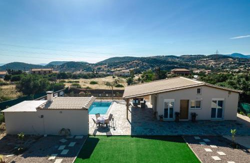 Kalyvia Thorikou House | RELAXING POOL HOUSE IN LAGONISI 1