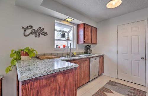 Redmond House | Relaxing Redmond Retreat Golf, Hike and Ski!