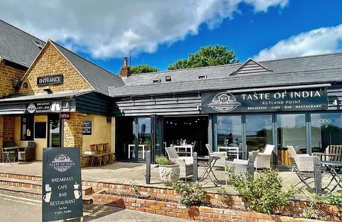 Longdon Apartment | Relaxing Room With Ensuite Rutland Point