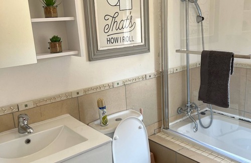 Greater Johannesburg Metropolitan Area Apartment | Relaxing SMART home, in a secure estate, close to Mall of Africa